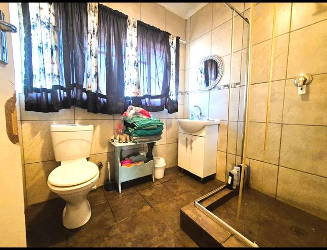 3 BEDROOM HOUSE FOR SALE IN SONLAND PARK